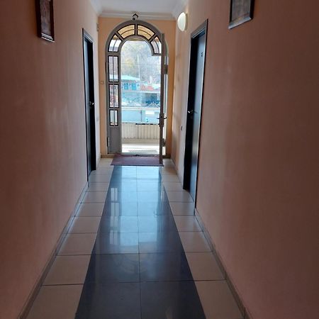Rp Hotel- Hostel Jerevan Buitenkant foto