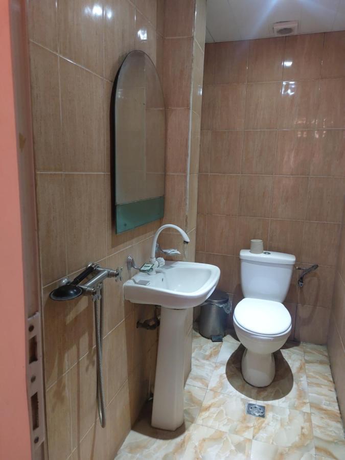 Rp Hotel- Hostel Jerevan Buitenkant foto