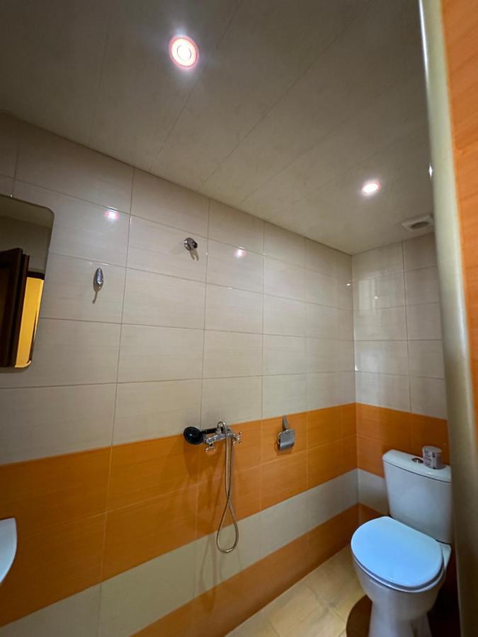 Rp Hotel- Hostel Jerevan Buitenkant foto