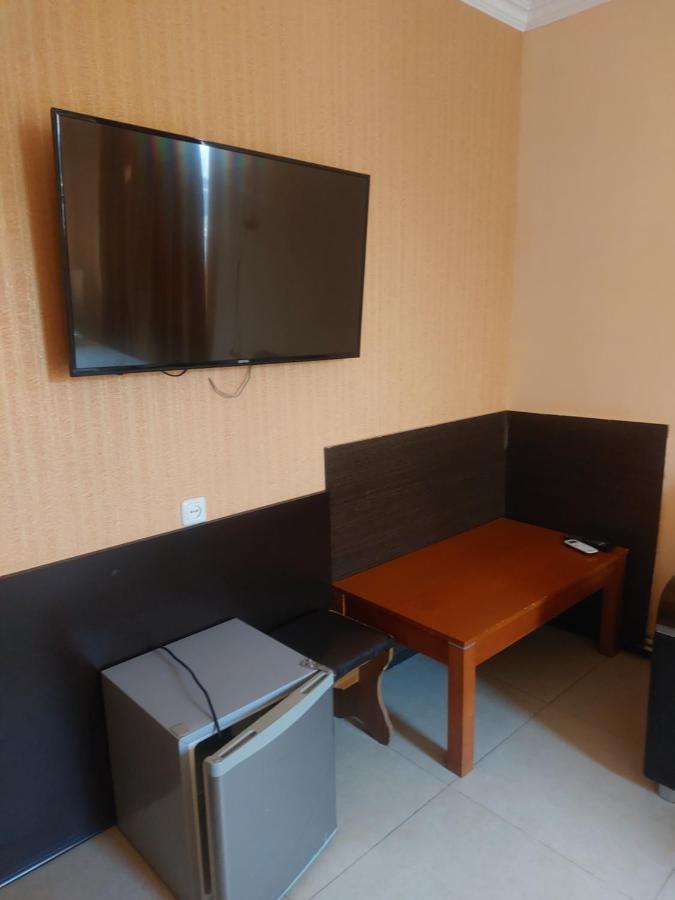 Rp Hotel- Hostel Jerevan Buitenkant foto