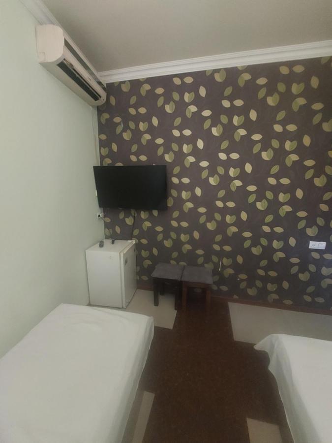 Rp Hotel- Hostel Jerevan Buitenkant foto