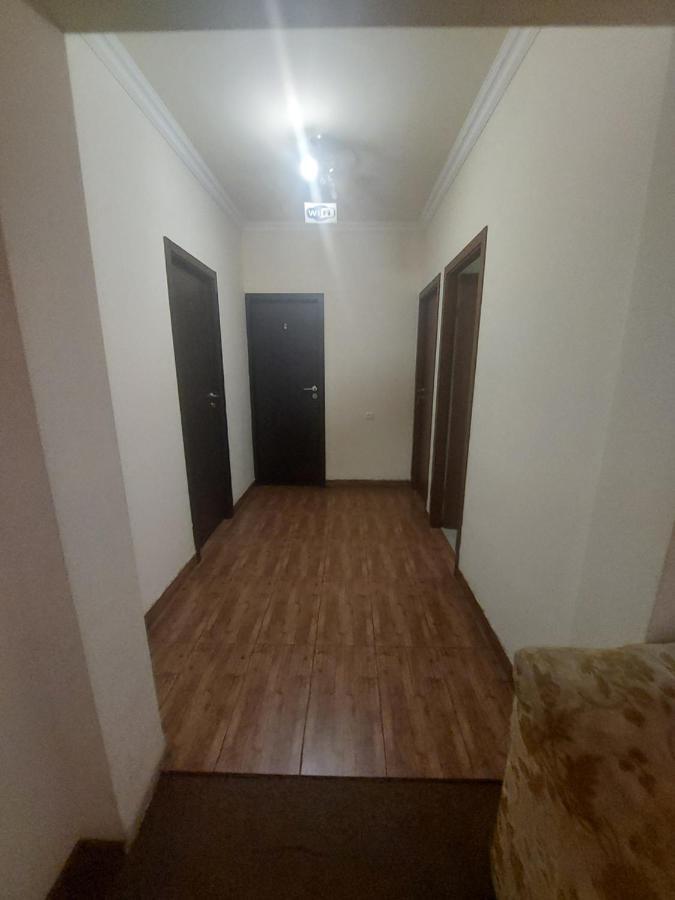 Rp Hotel- Hostel Jerevan Buitenkant foto