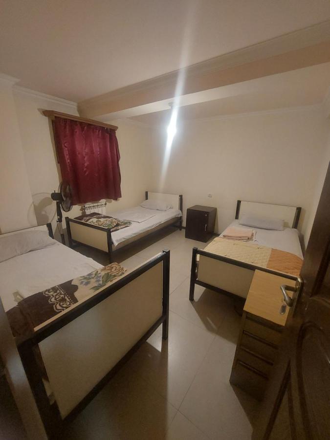 Rp Hotel- Hostel Jerevan Buitenkant foto