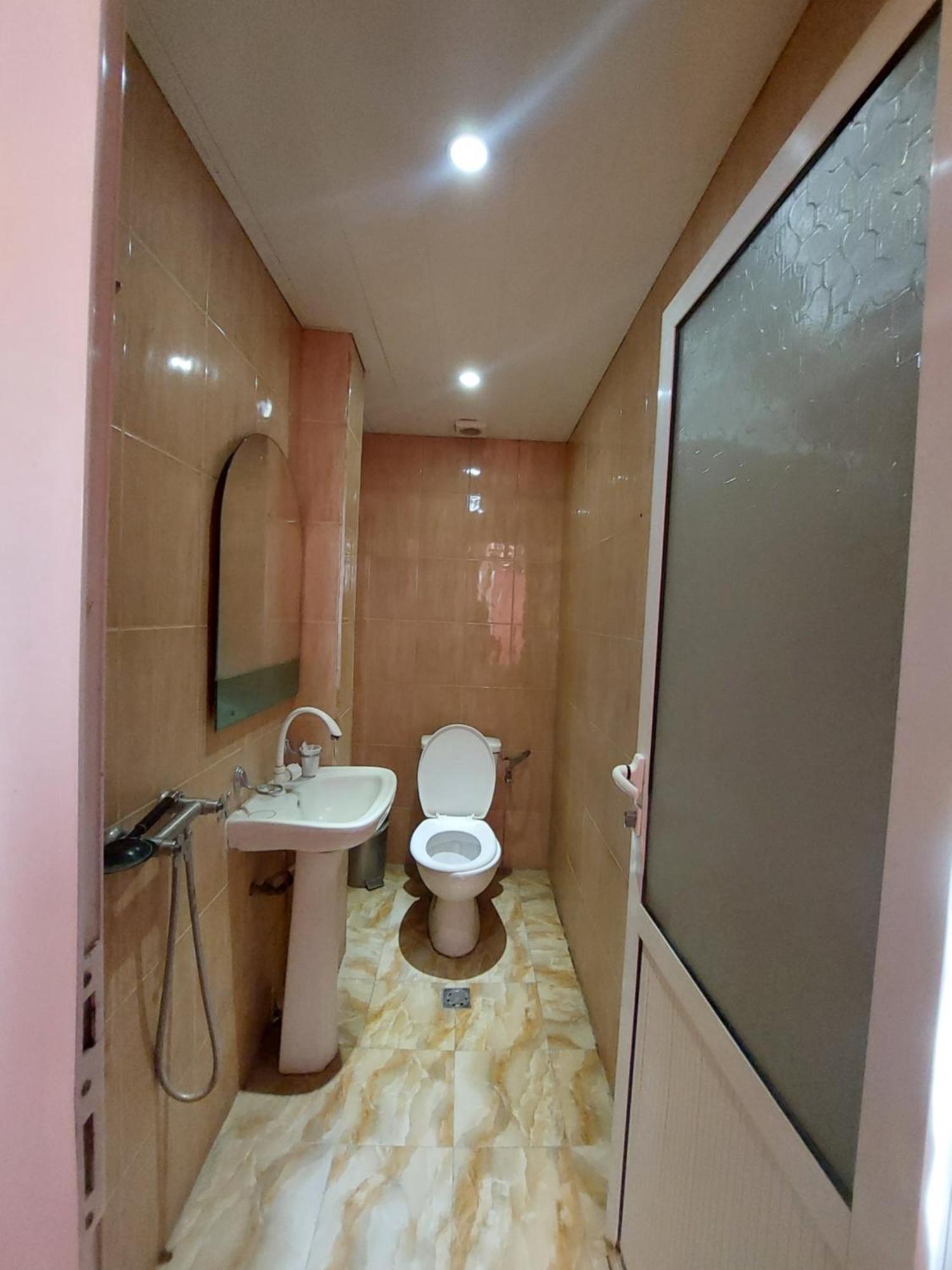 Rp Hotel- Hostel Jerevan Buitenkant foto