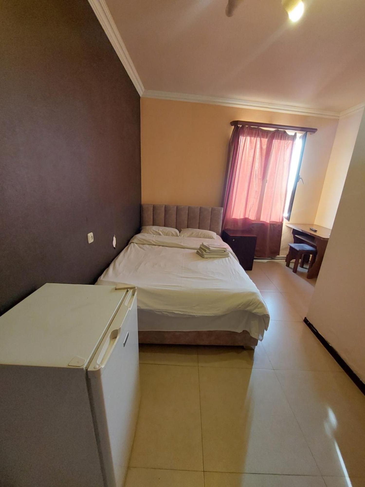 Rp Hotel- Hostel Jerevan Buitenkant foto