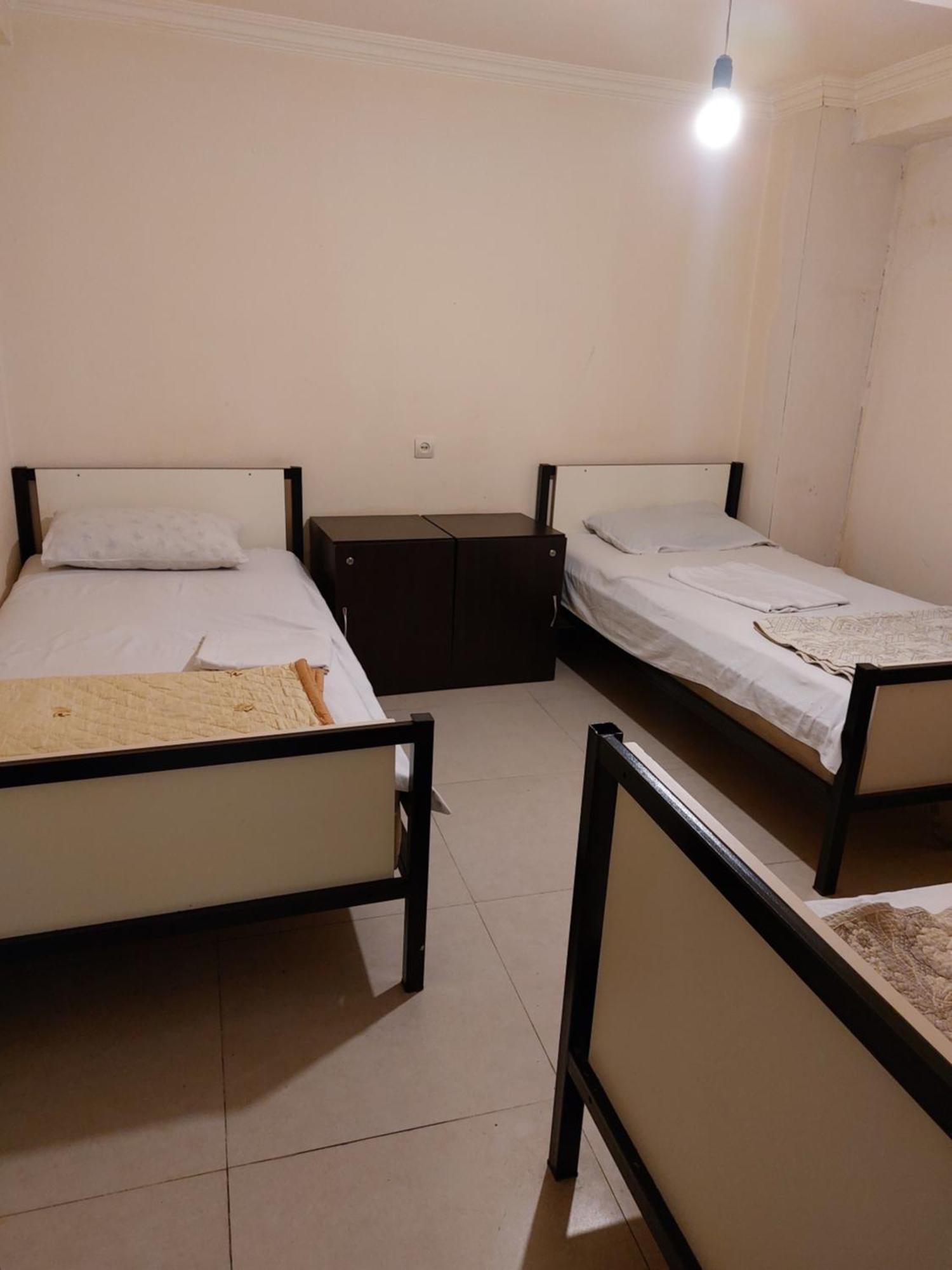 Rp Hotel- Hostel Jerevan Buitenkant foto