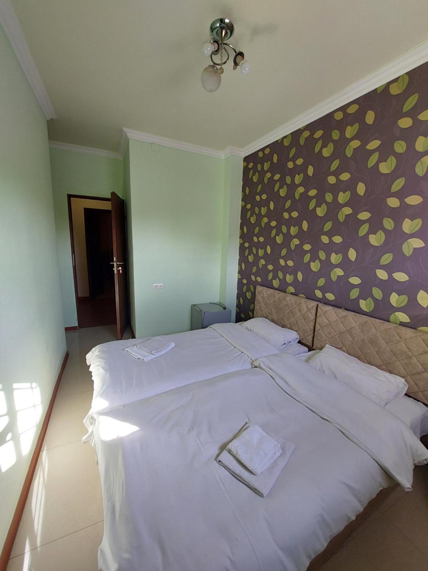 Rp Hotel- Hostel Jerevan Buitenkant foto
