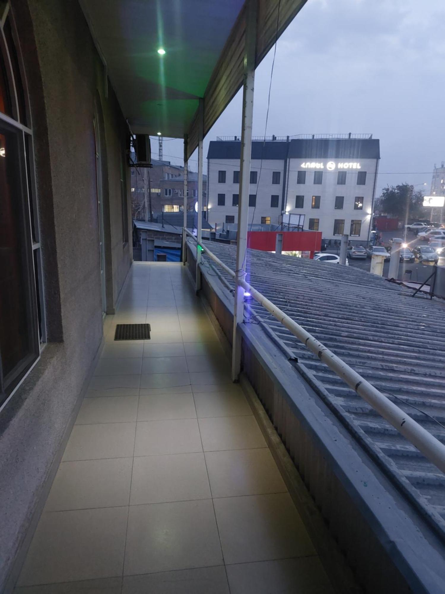 Rp Hotel- Hostel Jerevan Buitenkant foto